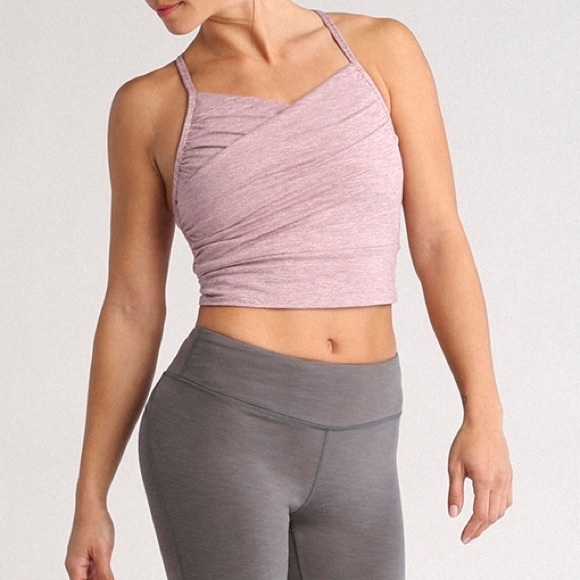 manduka crop top
